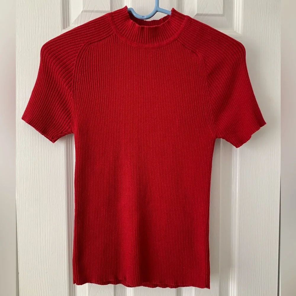 VTG 90s Limited America Knit Top Women M Cherry Red Ribbed Mockneck Short Sleeve